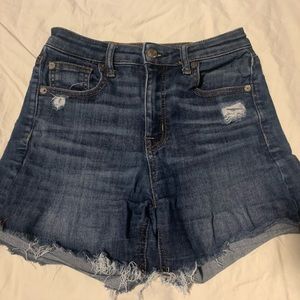 American eagle girls shorts, good condition, frayed at bottom.